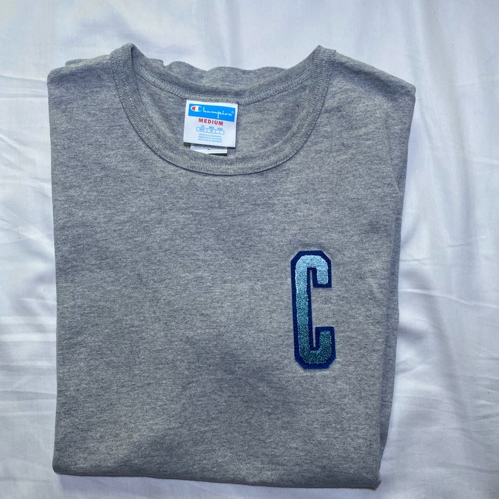 Men’s Champion short sleeve shirt